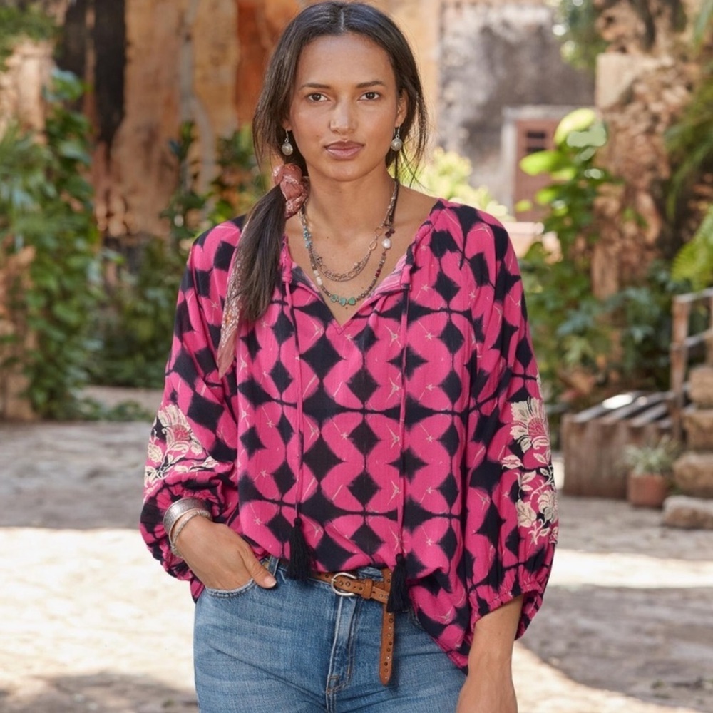 Boho Pink Geometric V-Neck Peasant Top